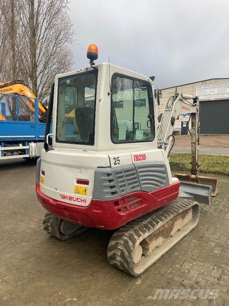 Takeuchi TB 235 Miniescavadeiras