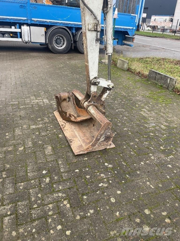 Takeuchi TB 235 Miniescavadeiras