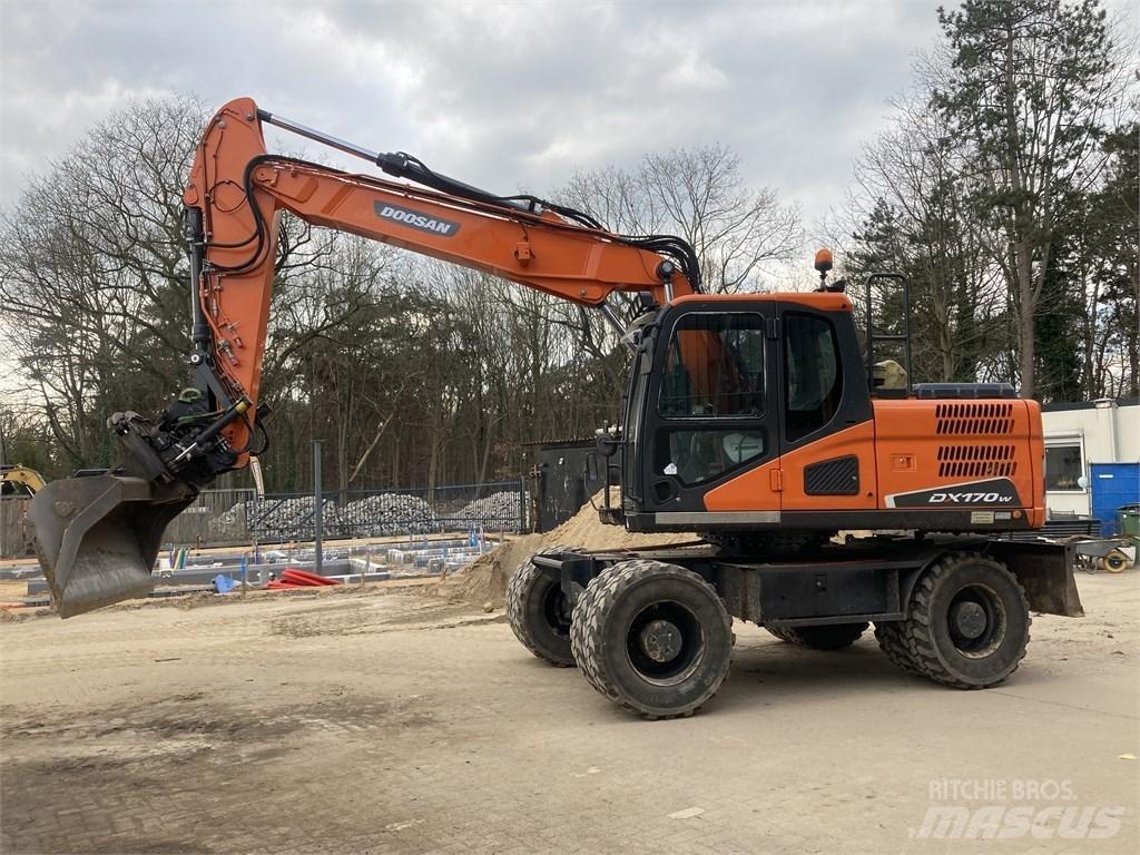 Doosan DX 170-5 W Escavadoras de rodas