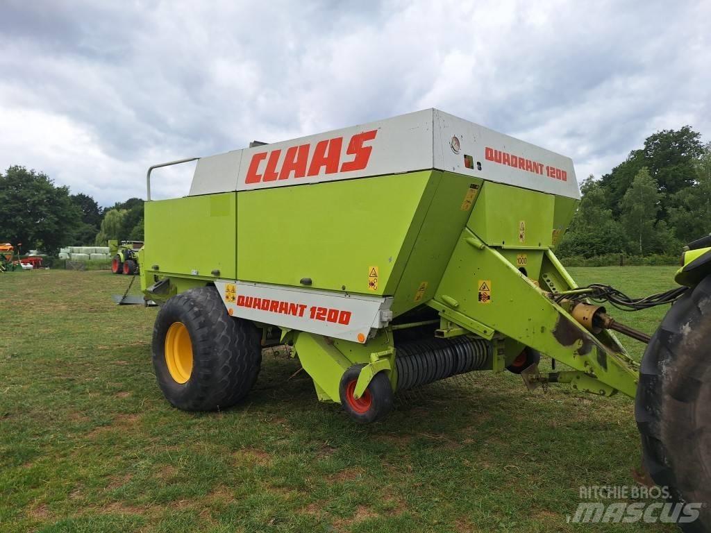 CLAAS Quadrant 1200 Enfardadeira de fardos quadrados
