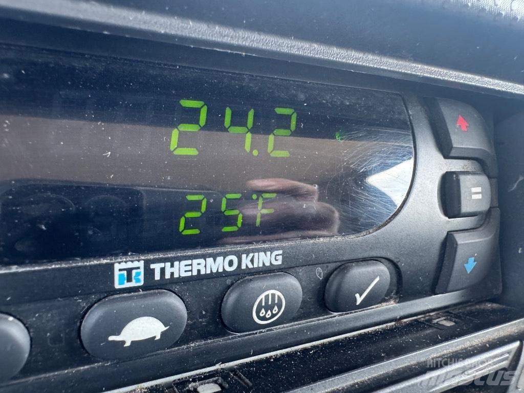 Isuzu NQR Caminhões caixa temperatura controlada