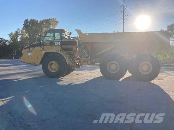 CAT 740 Caminhões articulados