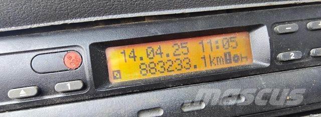 Sisu E12M 8X4 Camiões basculantes