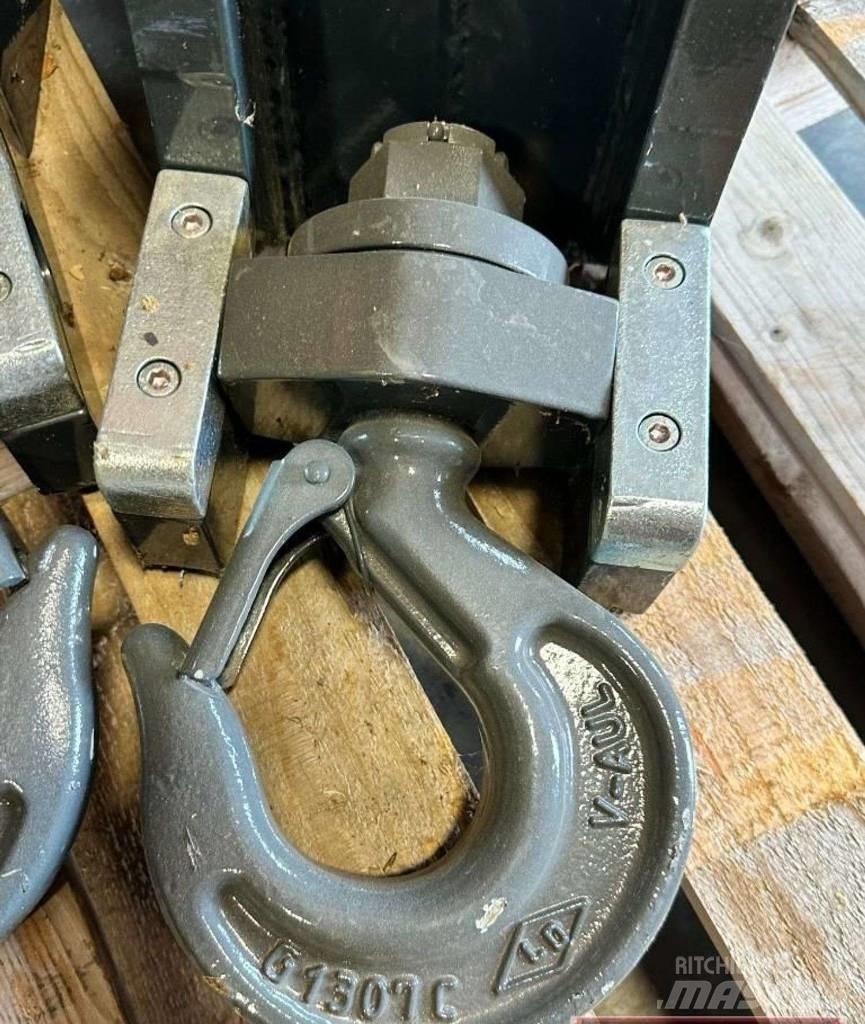 Merlo crane hook Mastros