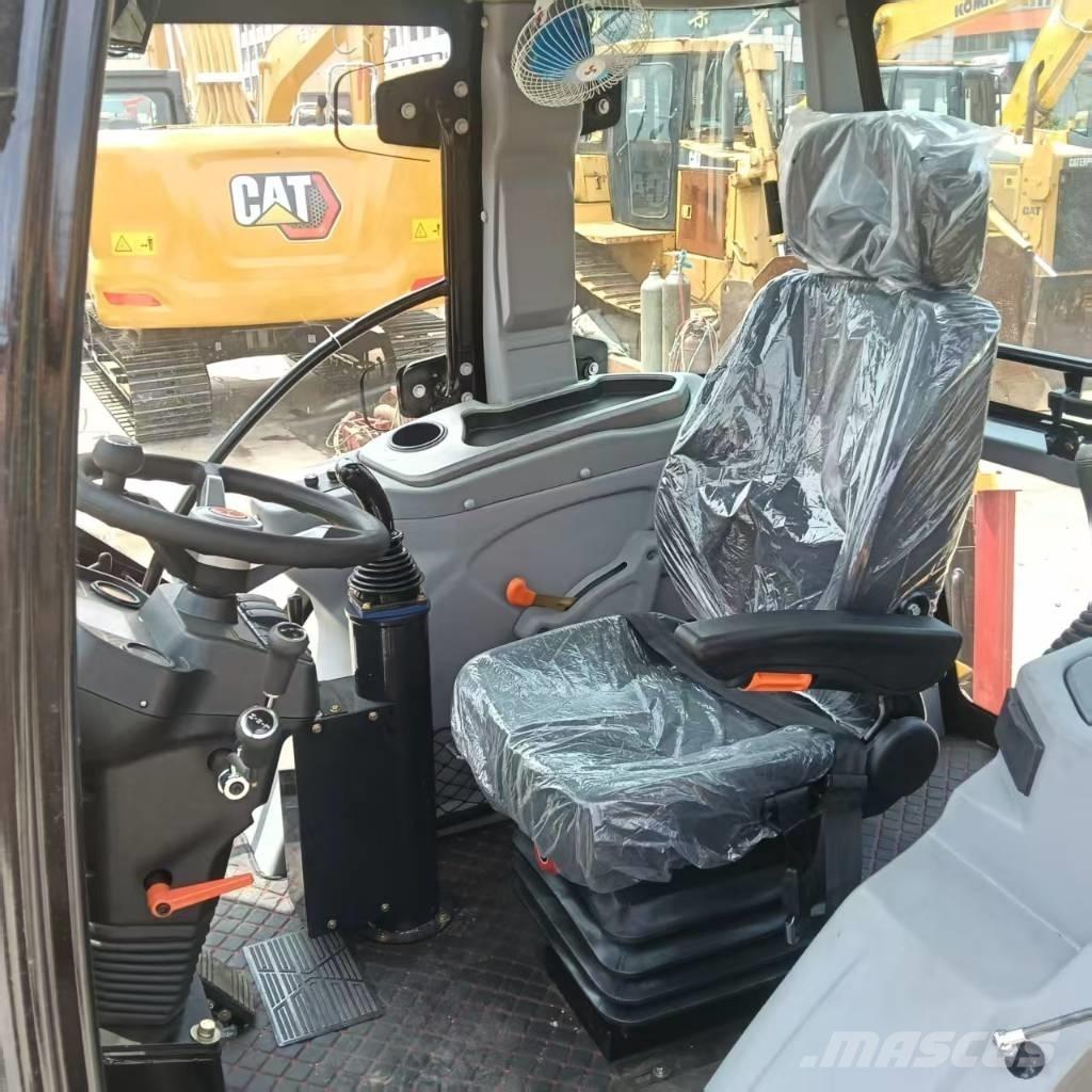 CAT 420 F Retroescavadeiras