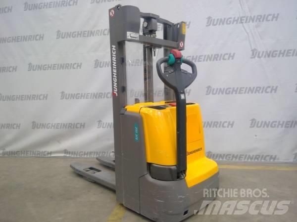 Jungheinrich EJC 112 Empilhador para operador externo
