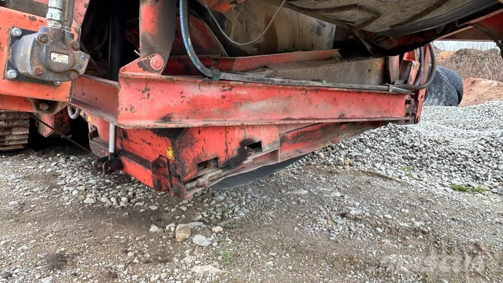 Terex Finlay 883 Crivos móveis