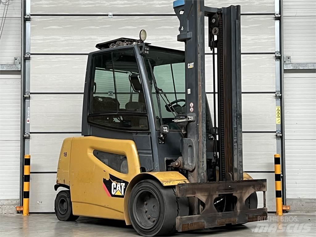 CAT erpillar EP40 Empilhadores eléctricos