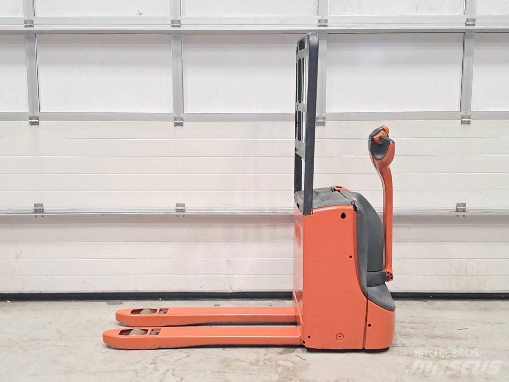 Linde T16 Porta palettes