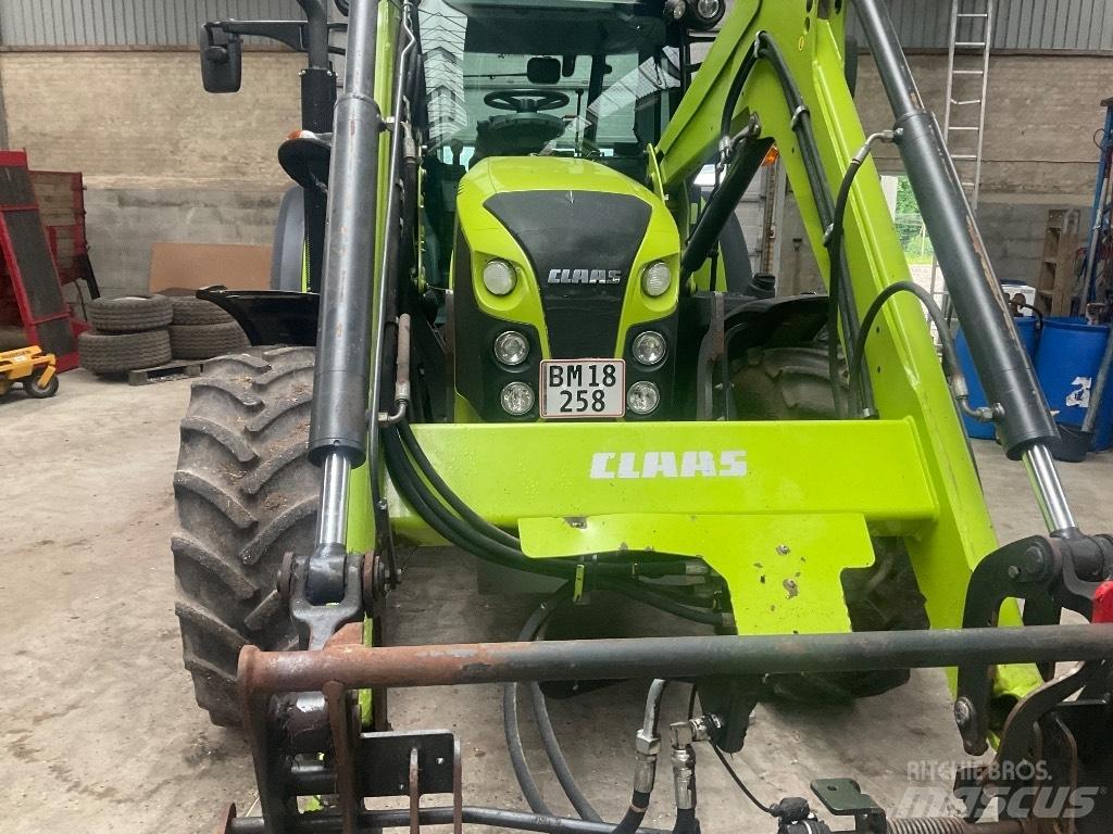 CLAAS Arion 440 CIS Tratores Agrícolas usados