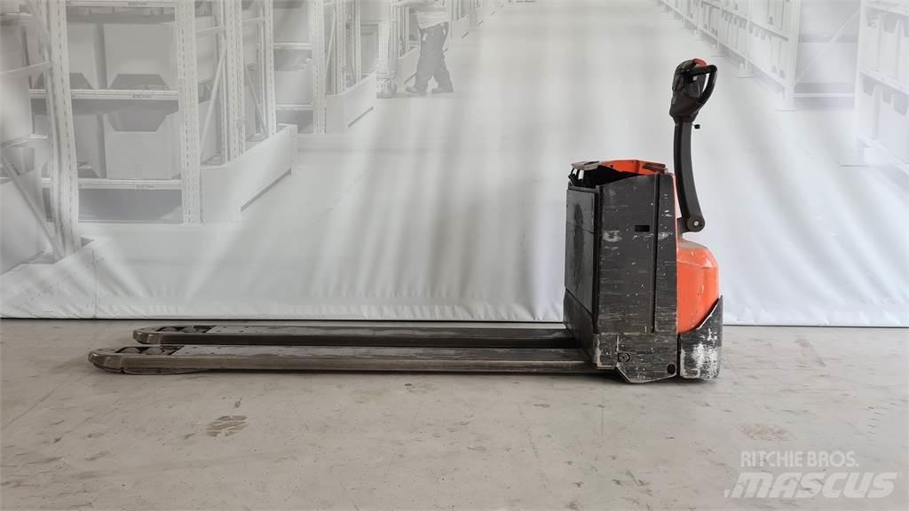 Toyota LWE 250 Porta palettes