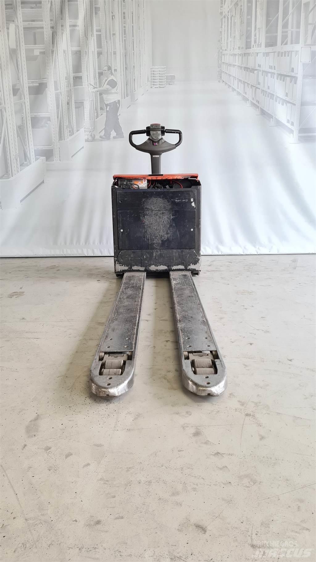 Toyota LWE 250 Porta palettes