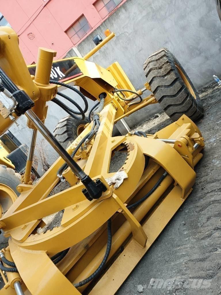 CAT 140K Motoniveladoras