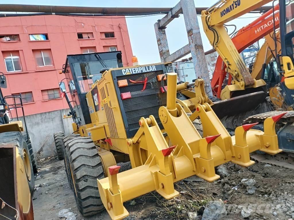 CAT 140K Motoniveladoras