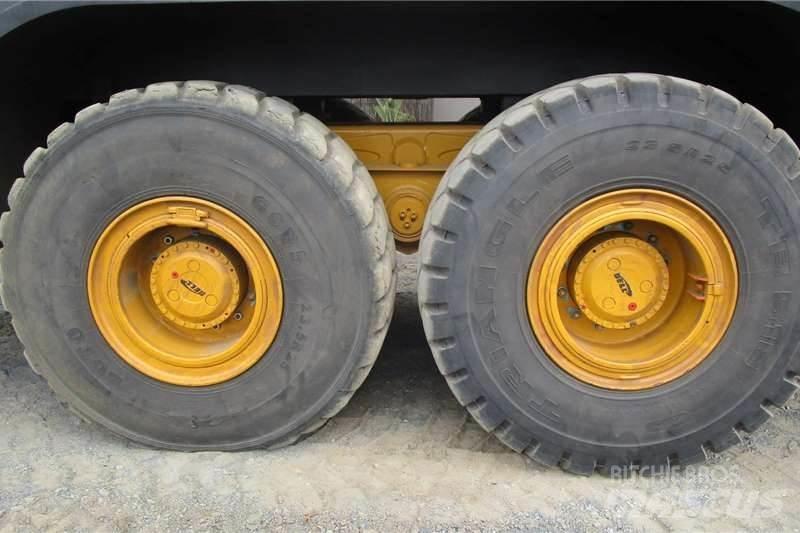 Bell B25D 23000L Outros Camiões