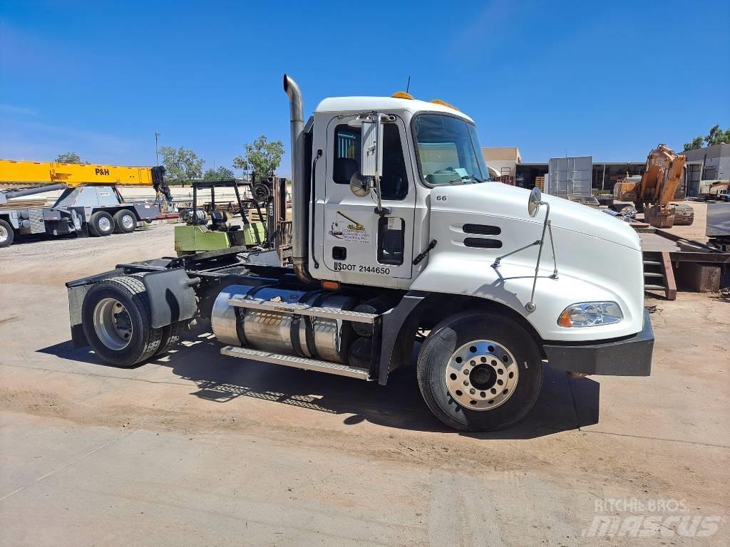 Mack CX612 Cavalos Mecânicos