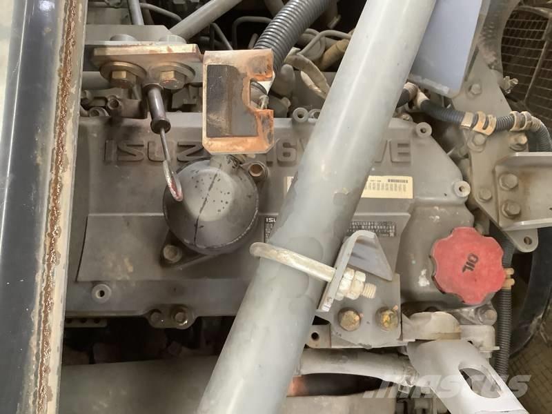 Hitachi ZX 210 LC-5B Escavadeiras de esteiras