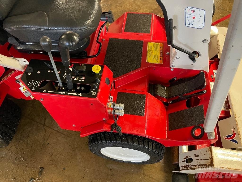 Ventrac 3100 Corta-Relvas Riders