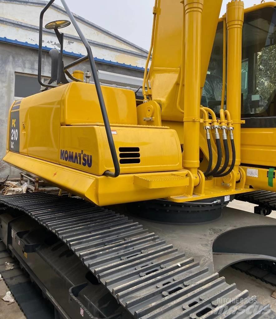Komatsu PC210LC-8M0 Escavadeiras de esteiras