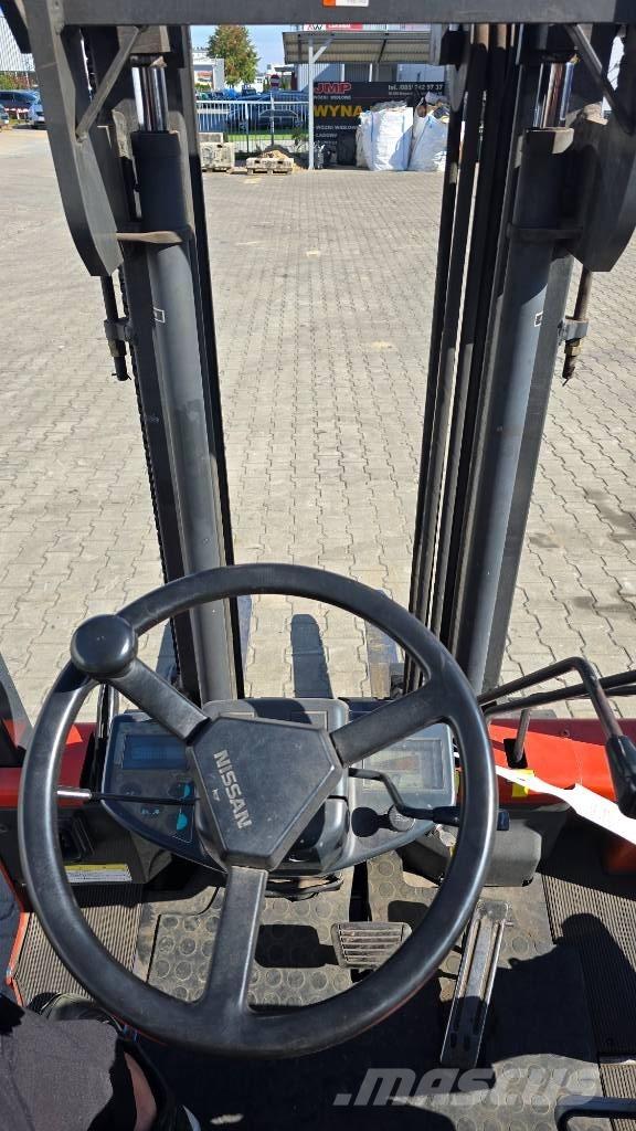 Nissan FP01L15 Empilhadores eléctricos