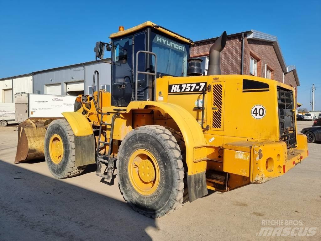 Hyundai HL 757-7 Carregadeiras de rodas