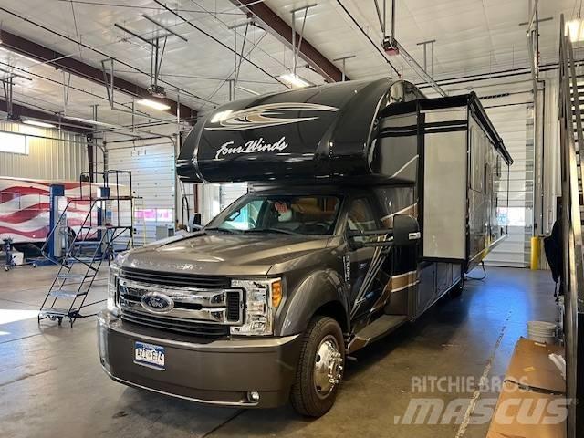 Thor Four Winds Autocaravanas e Caravanas