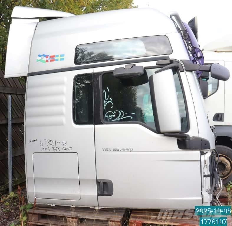 MAN TGX 26.440 Cabines e interior