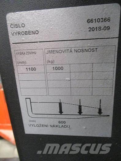 Toyota OSE 100W Preparadoras de encomendas de baixa elevação