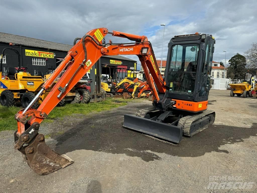Hitachi ZX 30 U-2 Miniescavadeiras