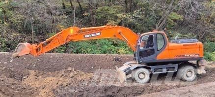 Doosan DX210WA Escavadoras de rodas