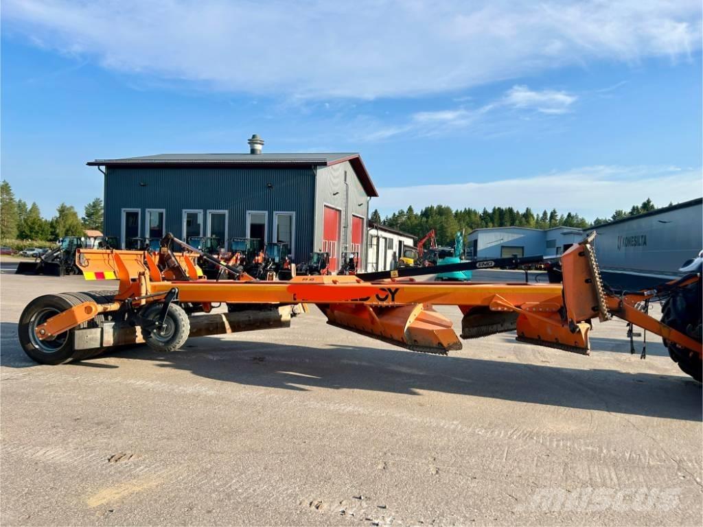 FMG TLN 570 Motoniveladoras