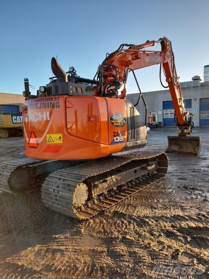 Hitachi ZX 135 US-6 Escavadeiras de esteiras