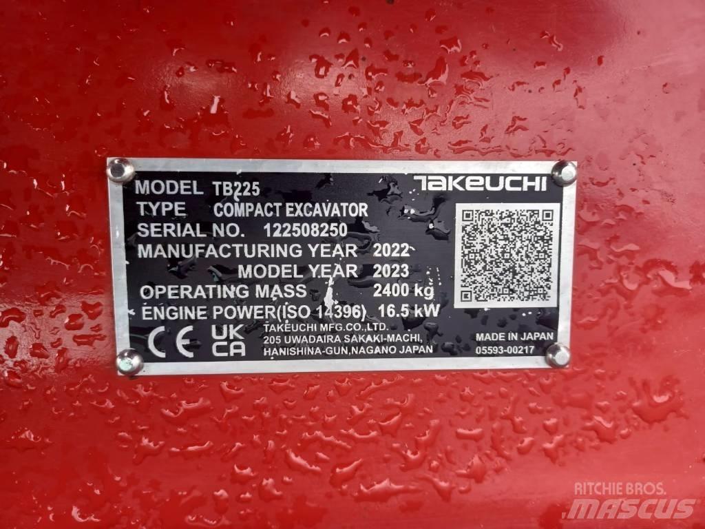 Takeuchi TB 225 Miniescavadeiras