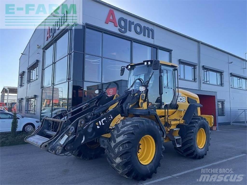 JCB 427 ht agri Miniescavadeiras