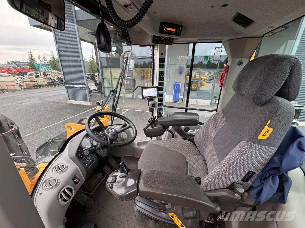 Volvo L 120 H Carregadeiras de rodas