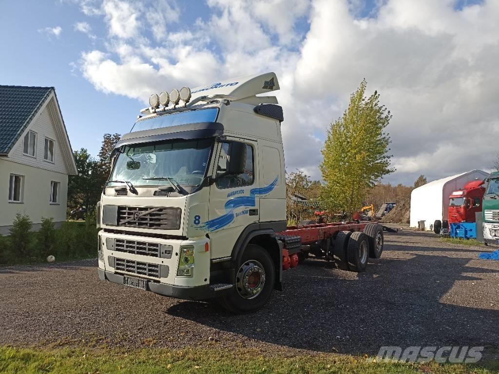 Volvo FM 440 Camiões de chassis e cabine
