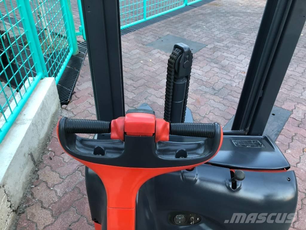 Linde L 12 V-3108 Empilhador para operador externo