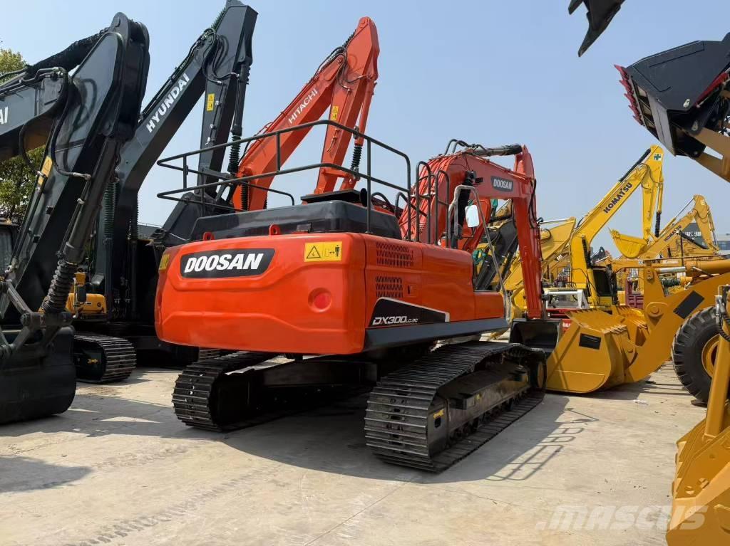 Doosan DX 300 LCA Escavadeiras de esteiras