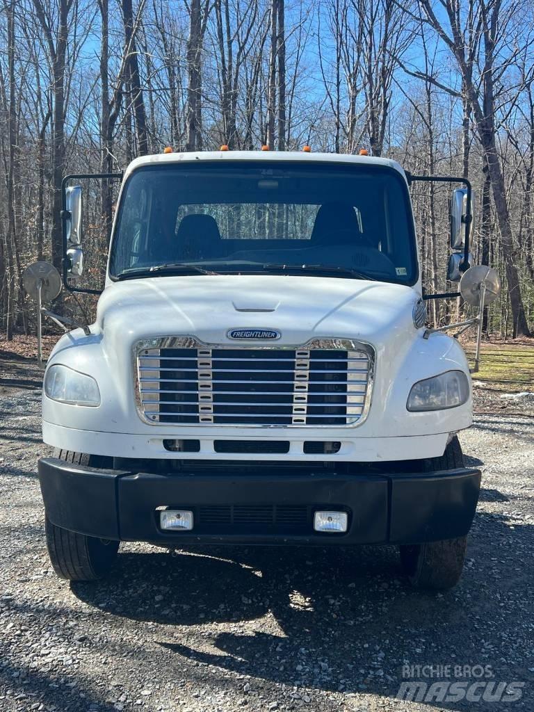 Freightliner M2106 Cavalos Mecânicos