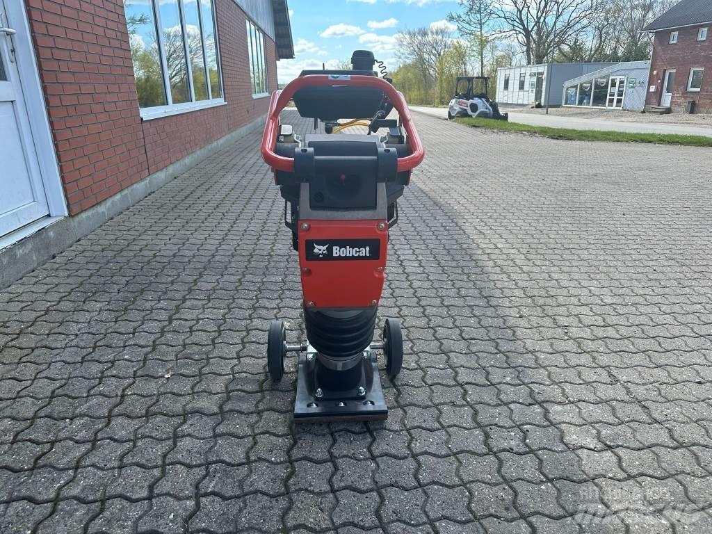 Bobcat R68 Saltitões