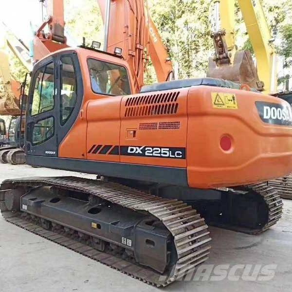 Doosan dx225 Escavadeiras de esteiras