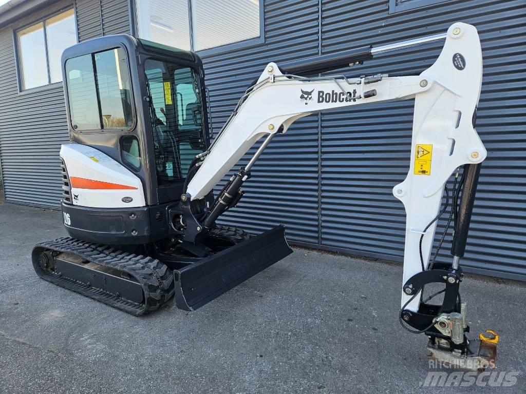 Bobcat e26 Miniescavadeiras