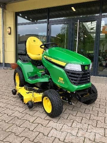 John Deere X590 Corta-Relvas Riders