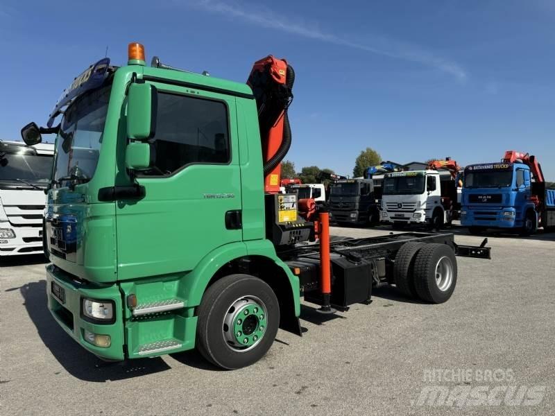 MAN TGM 15.290 Camiões de chassis e cabine
