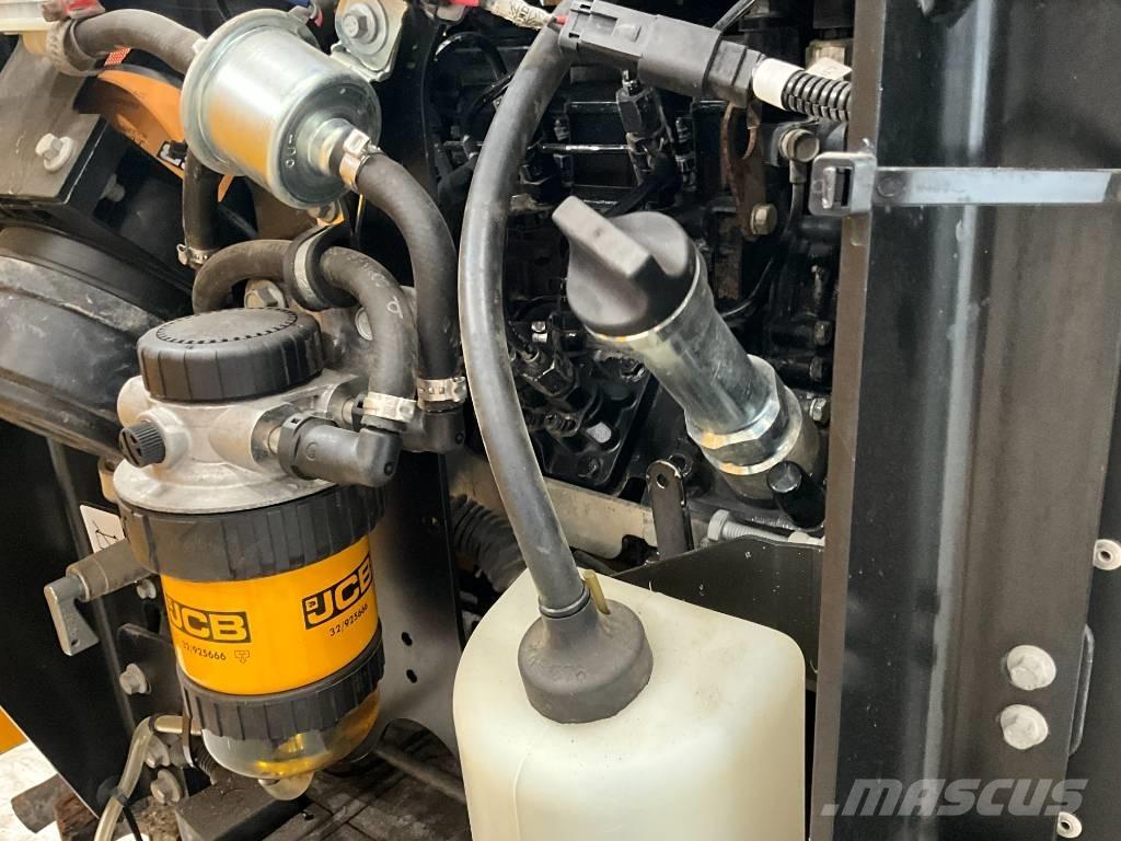 JCB 16 C-1 Miniescavadeiras