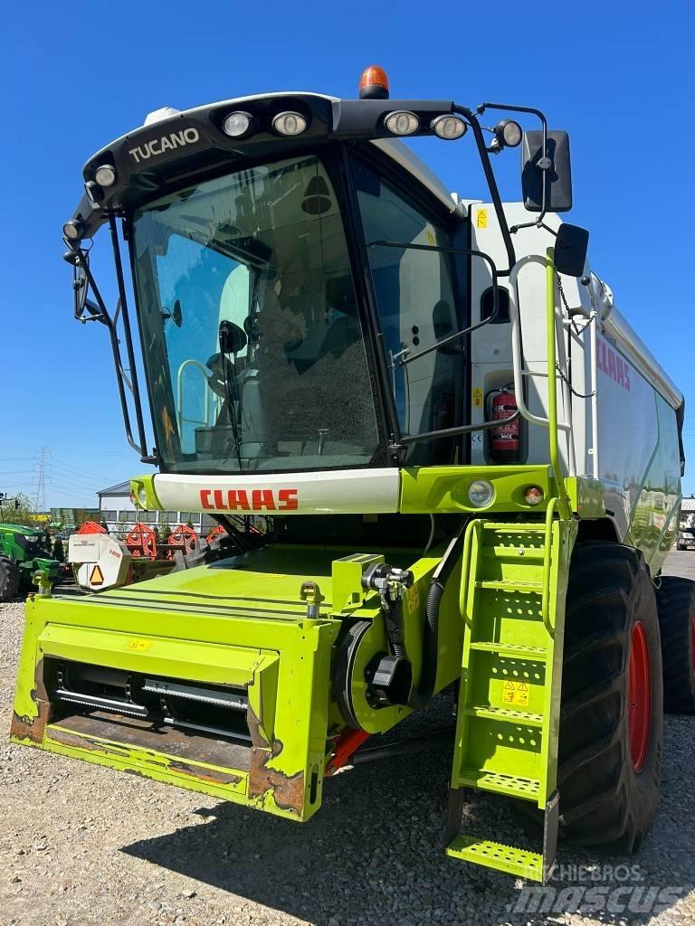 CLAAS Tucano 440 Ceifeiras debulhadoras