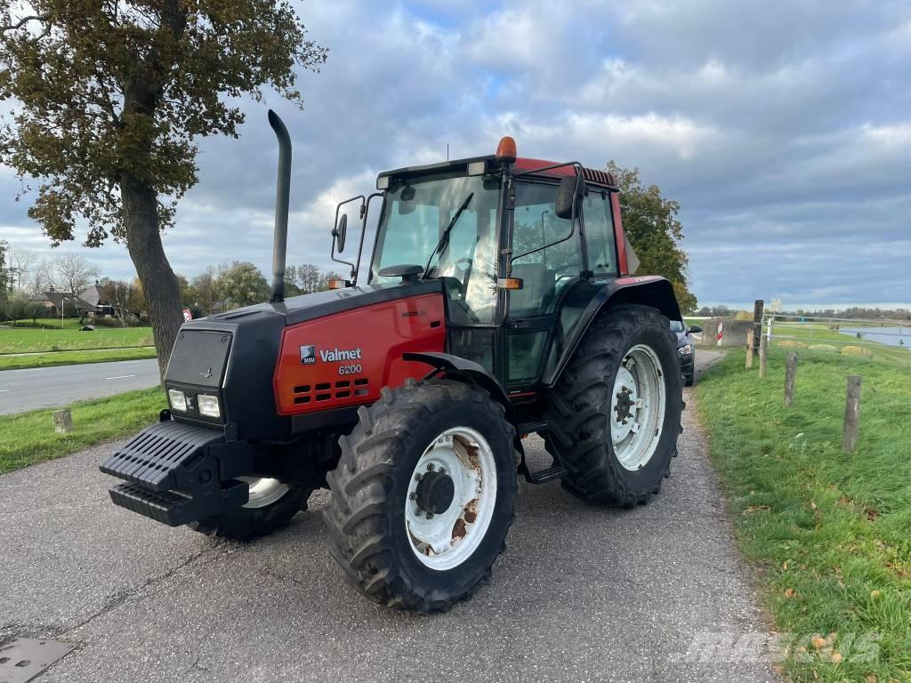 Valmet 6200 Tratores Agrícolas usados