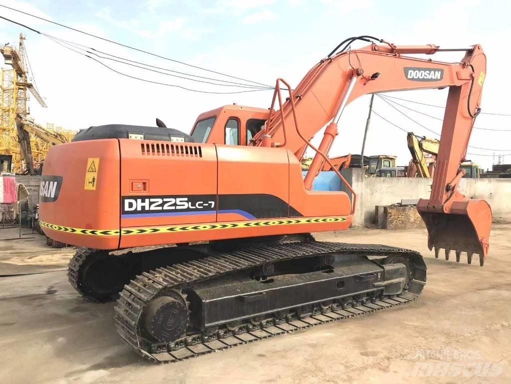 Doosan DH 225 LC-9 Escavadeiras de esteiras