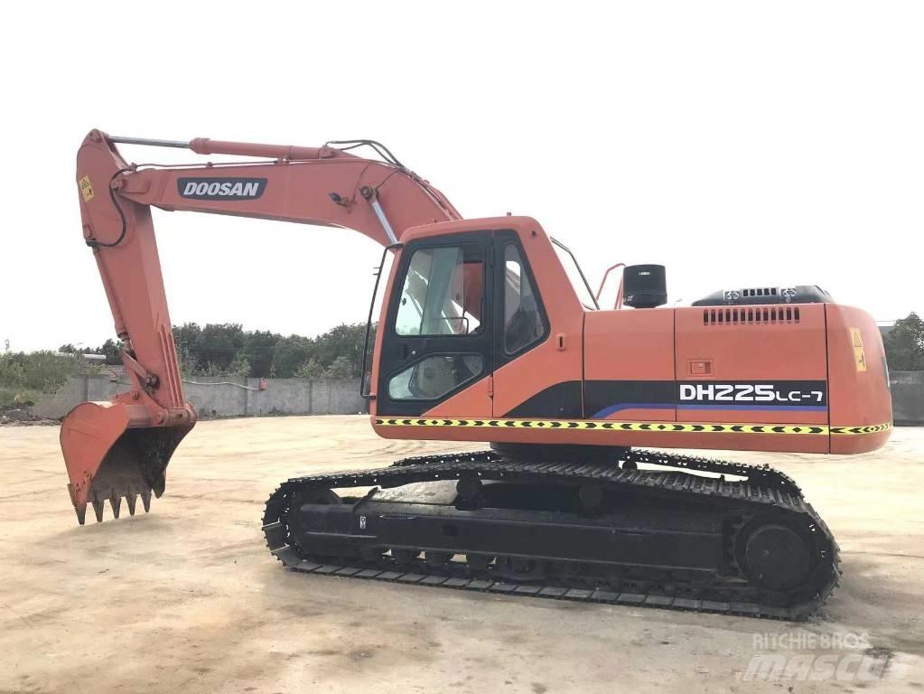 Doosan DH 225 LC-9 Escavadeiras de esteiras