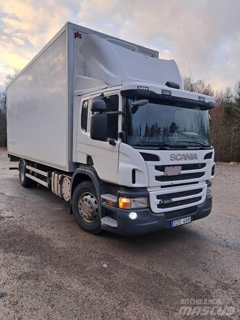 Scania P 280 Caminhões de caixa fechada